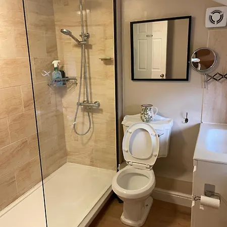 Apartment 32 Whitcliffe Grange
